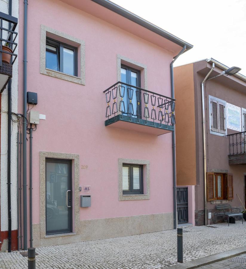 Douro Afurada Boutique Apartments Вила-Нова-ди-Гая Экстерьер фото
